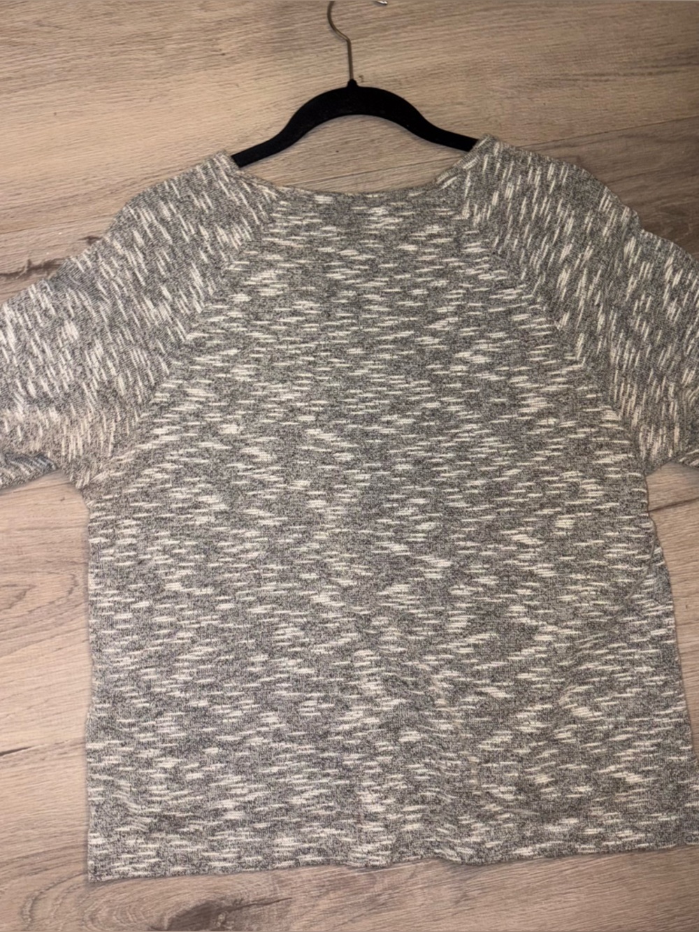 Gray Patterned Raglan Knit Top - Picture 3 of 3